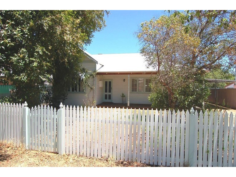 27 Fourth Avenue, Bassendean WA 6054