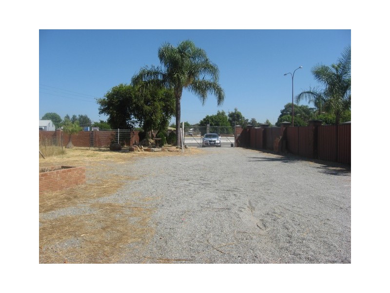 139 Nicholson Road, Canning Vale WA 6155