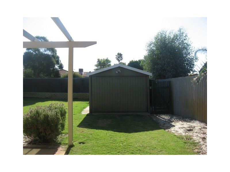 9 Blockley Way, Bassendean WA 6054
