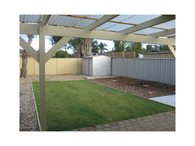 15 Egan Place, Midland WA 6056
