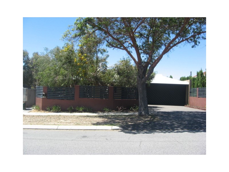 112 GRAND PROM, Doubleview WA 6018