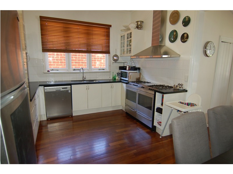 2 OLIVE STREET, Guildford WA 6055