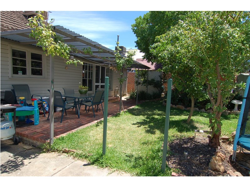 2 OLIVE STREET, Guildford WA 6055