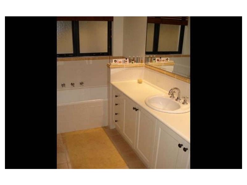 U2/39 Haig Park Circle, East Perth WA 6004