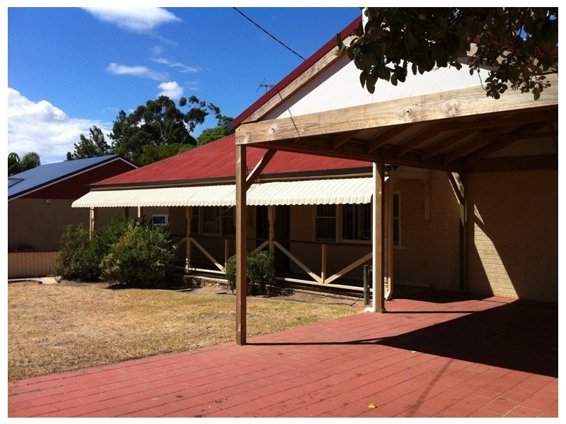 8 Fifth Avenue, Bassendean WA 6054