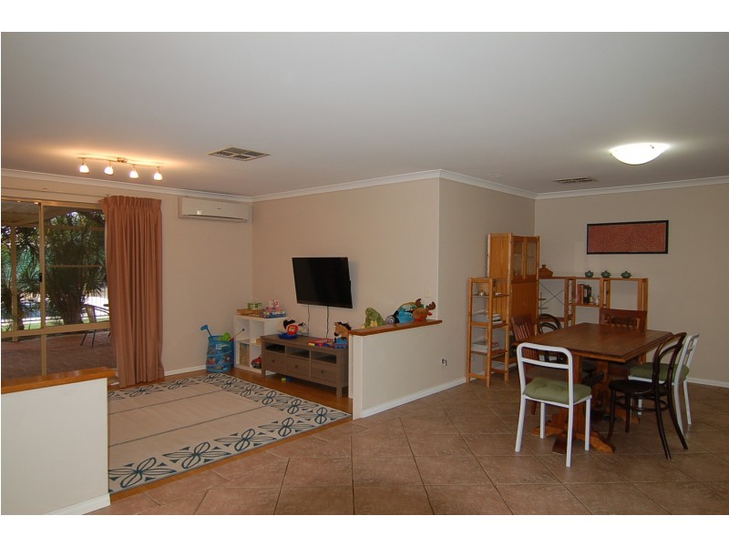 26 Hamlet Pass, Jane Brook WA 6056