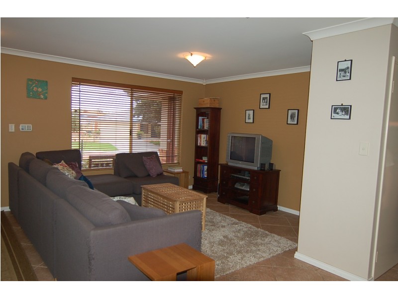 26 Hamlet Pass, Jane Brook WA 6056