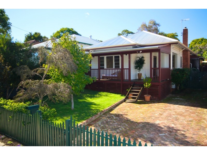 13 Eileen Street, Bassendean WA 6054