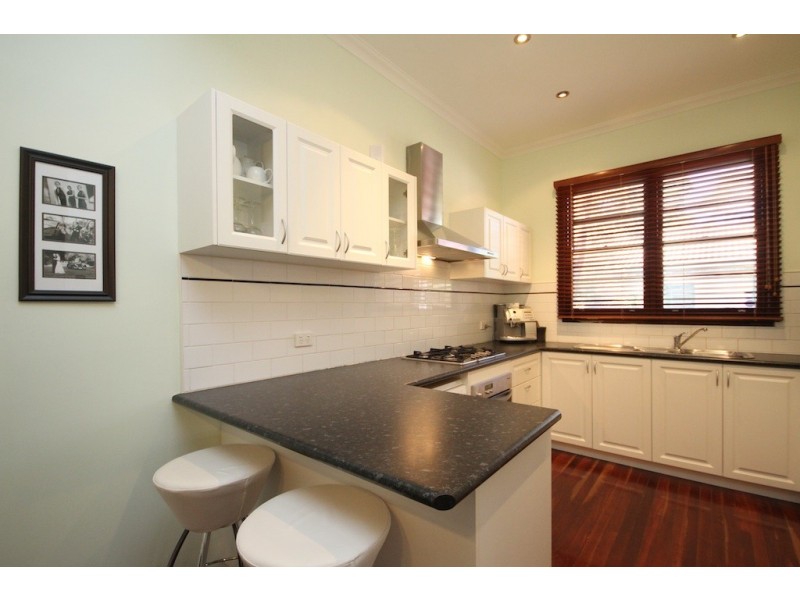 13 Eileen Street, Bassendean WA 6054