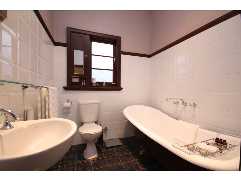 13 Eileen Street, Bassendean WA 6054