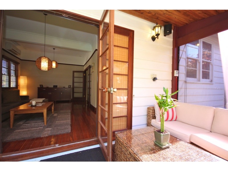 13 Eileen Street, Bassendean WA 6054