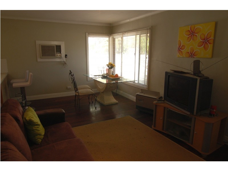 28 Devenish Road, Lockridge WA 6054