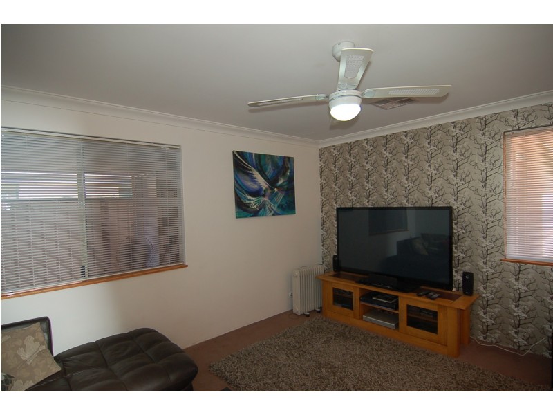 42 Ireland Way, Bassendean WA 6054