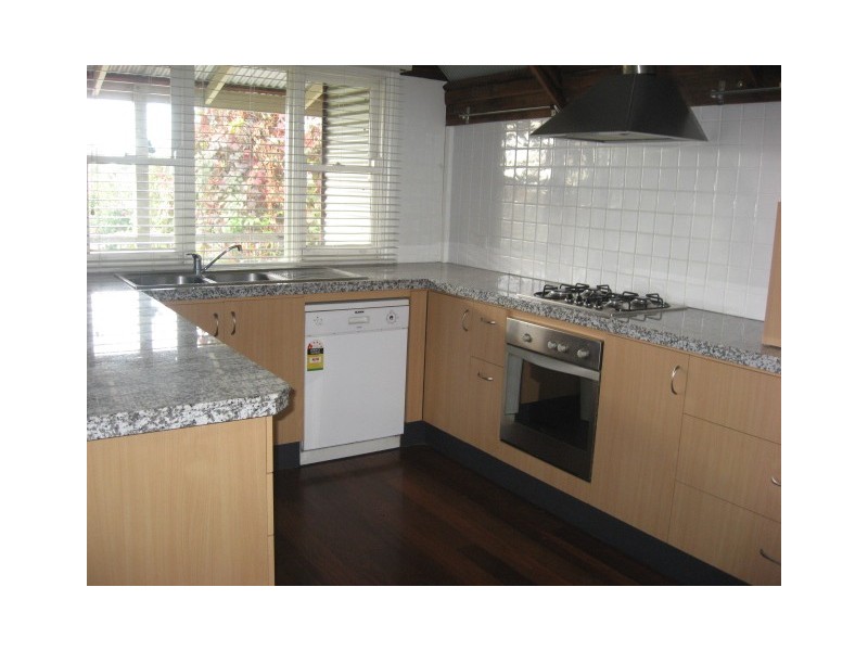 2/104 Swan Street, Guildford WA 6055