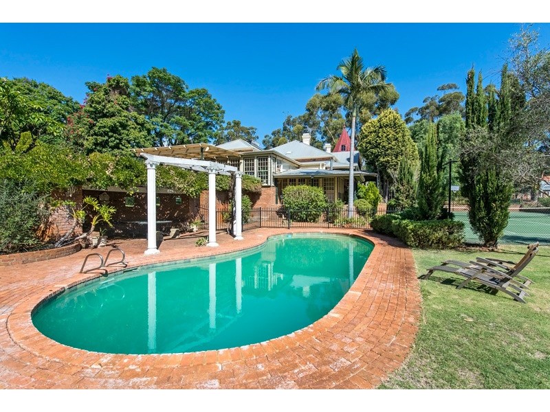 132 Swan Street, Guildford WA 6055