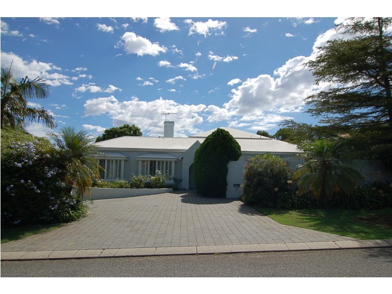 7 Kauri Place, Duncraig WA 6023