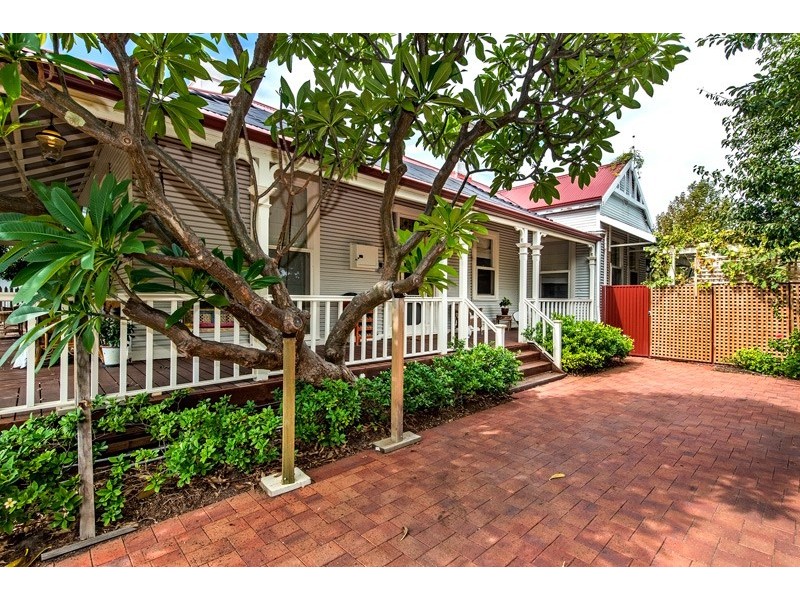 11 Turton Street, Guildford WA 6055