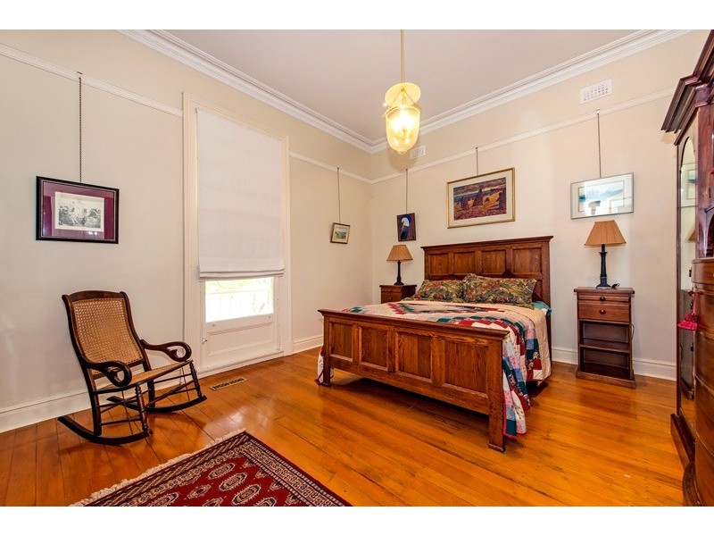 11 Turton Street, Guildford WA 6055