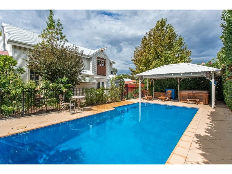 11 Turton Street, Guildford WA 6055