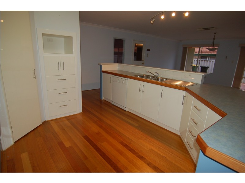 13 Desert Ash, Helena Valley WA 6056