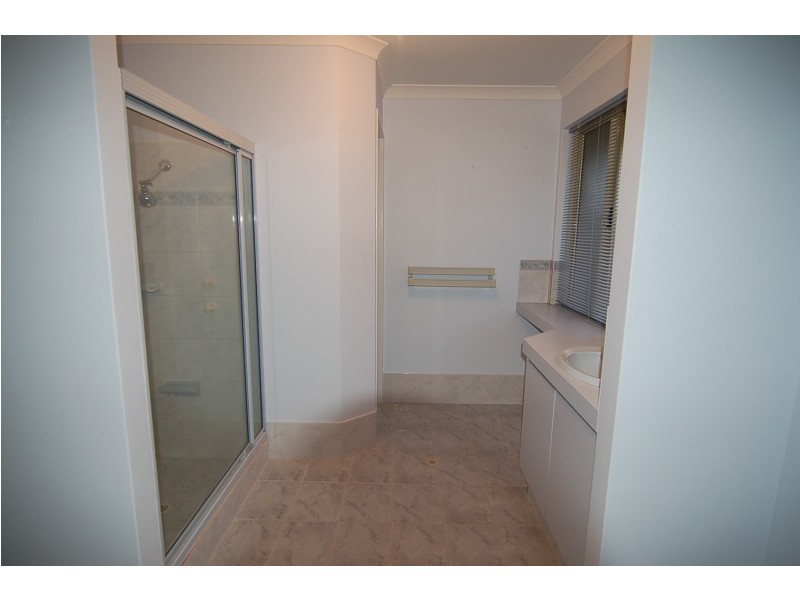 13 Desert Ash, Helena Valley WA 6056