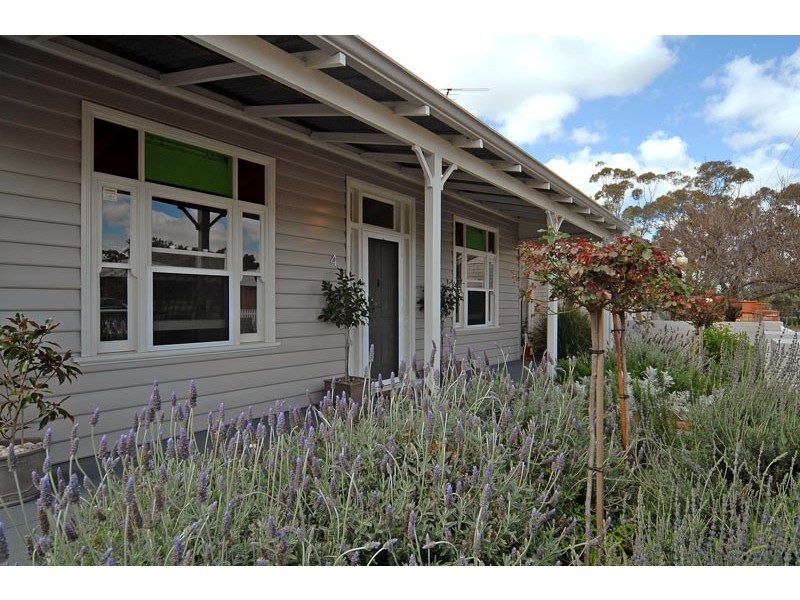 4 Bertie Street, Guildford WA 6055