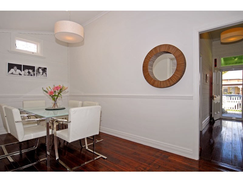 4 Bertie Street, Guildford WA 6055