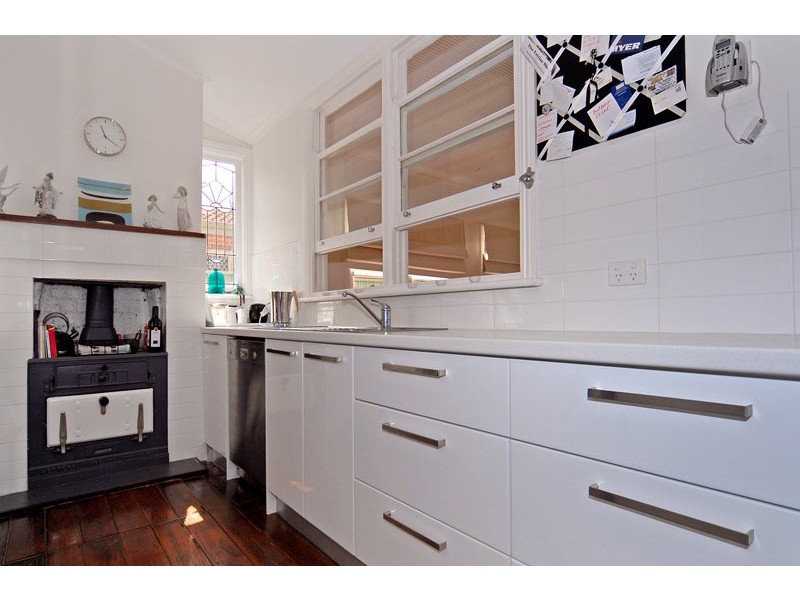 4 Bertie Street, Guildford WA 6055