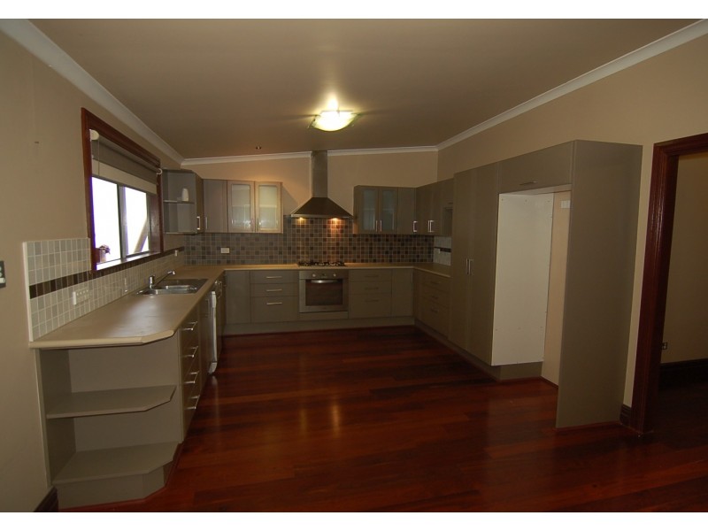 11 Wellman Street, Guildford WA 6055