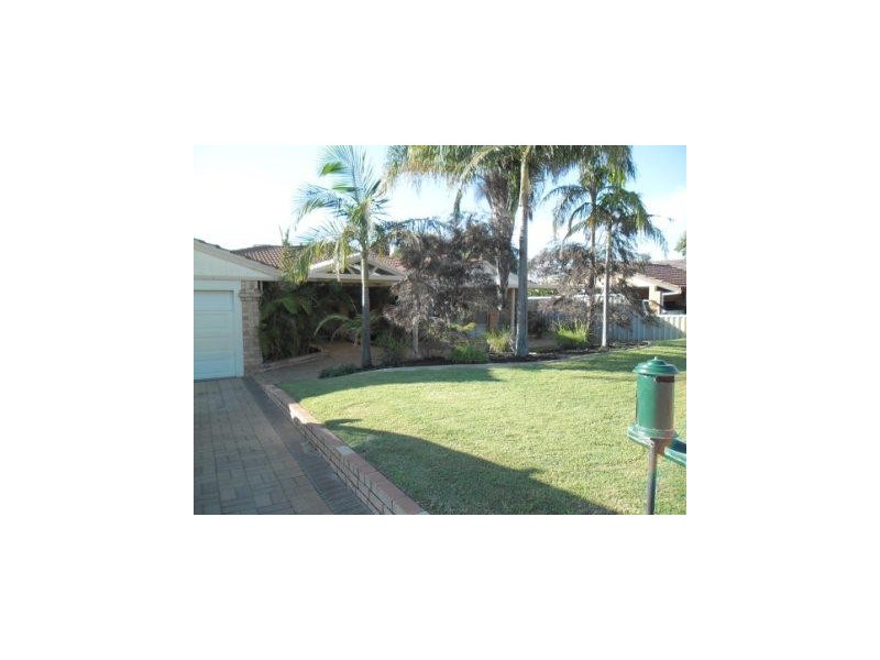18 Highview Street, Alexander Heights WA 6064