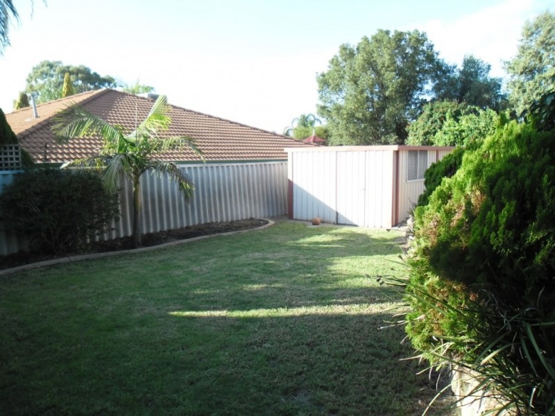 18 Highview Street, Alexander Heights WA 6064