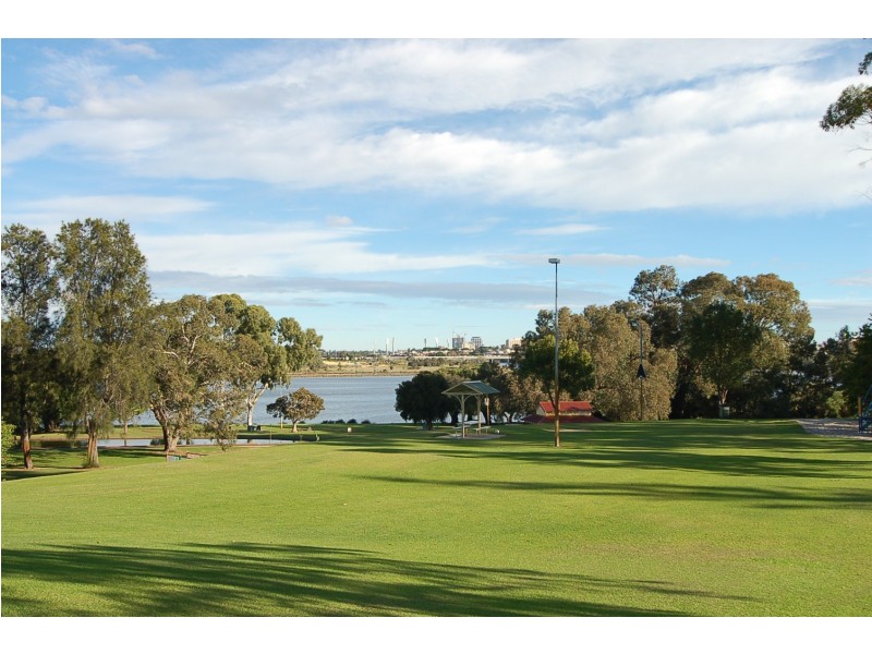 23/2 Bardon Place, Maylands WA 6051