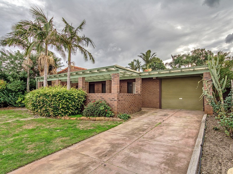 16 Faulkner Way, Eden Hill WA 6054
