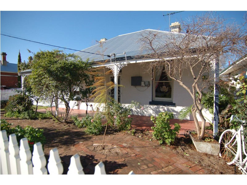 60 East Street, Guildford WA 6055