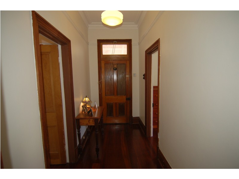 60 East Street, Guildford WA 6055