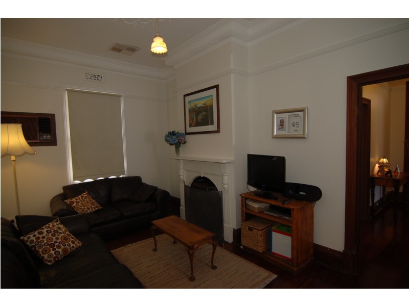 60 East Street, Guildford WA 6055