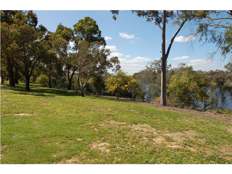 3 Ashfield Parade, Ashfield WA 6054