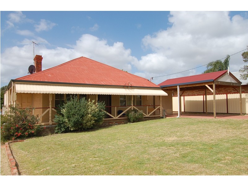 8 Fifth Avenue, Bassendean WA 6054