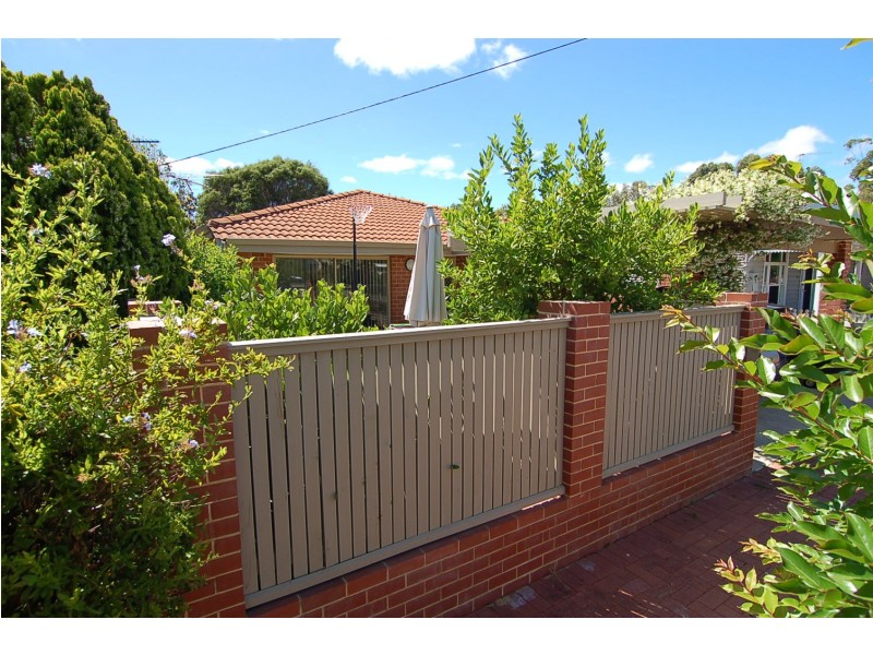 6 Bertie Street, Guildford WA 6055