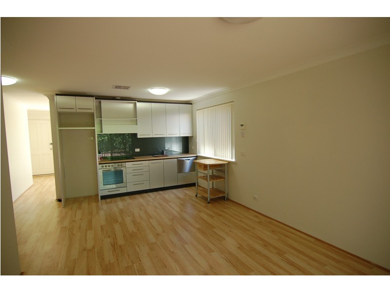 6 Bertie Street, Guildford WA 6055