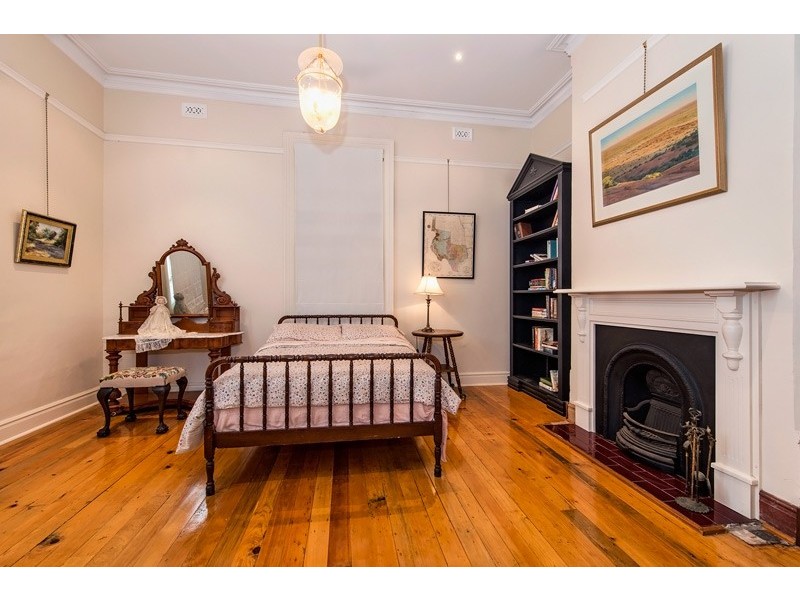 11 Turton Street, Guildford WA 6055