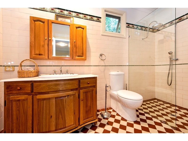 11 Turton Street, Guildford WA 6055