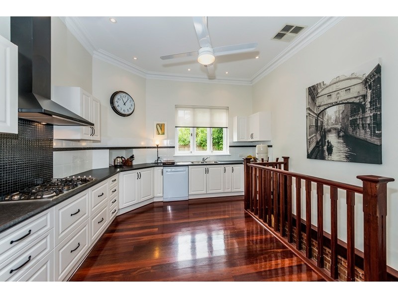 7 Olive Street, Guildford WA 6055