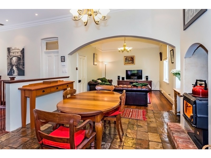 7 Olive Street, Guildford WA 6055