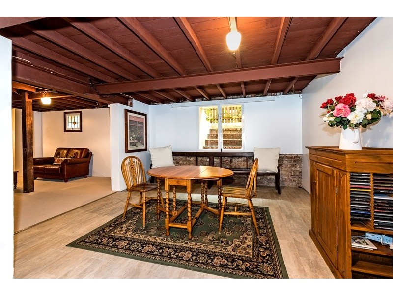 7 Olive Street, Guildford WA 6055