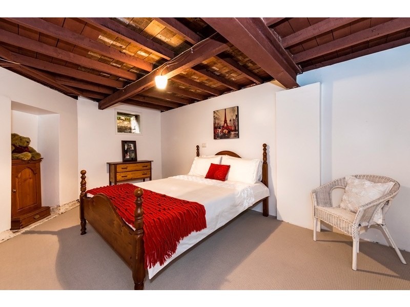 7 Olive Street, Guildford WA 6055