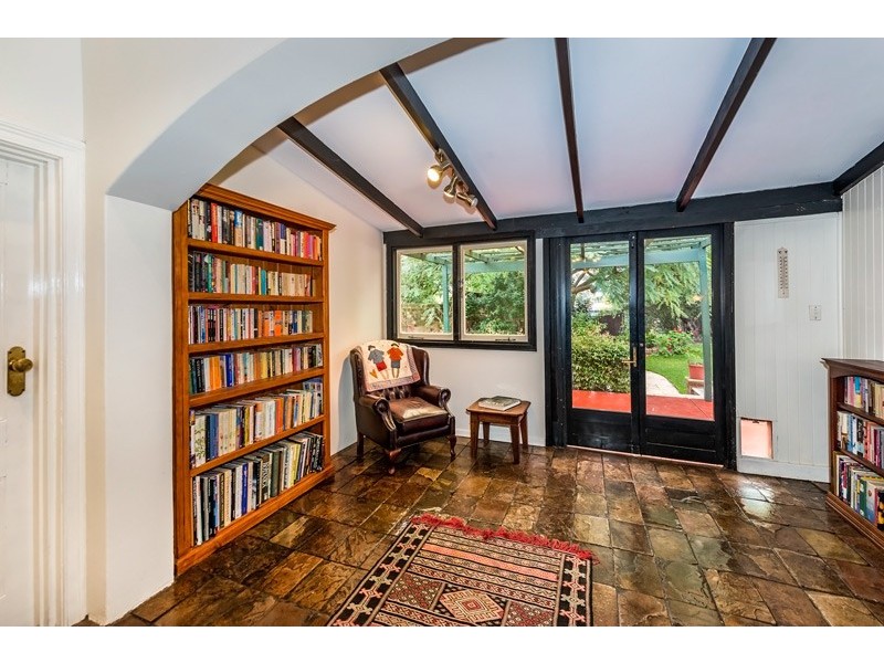 7 Olive Street, Guildford WA 6055