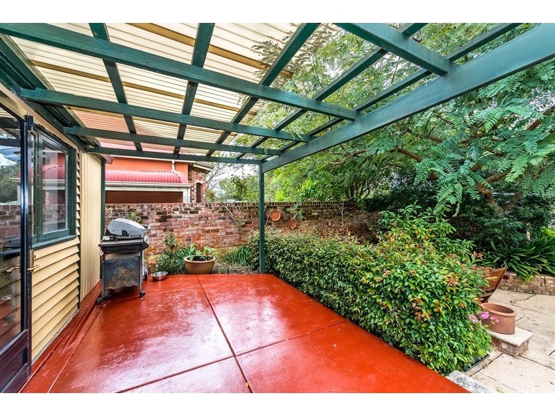 7 Olive Street, Guildford WA 6055