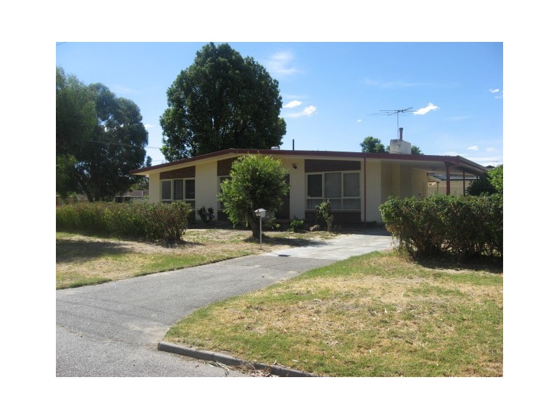 2 Garnsworthy Place, Bassendean WA 6054