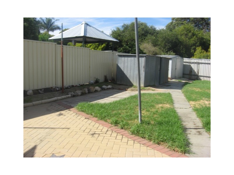 2 Garnsworthy Place, Bassendean WA 6054